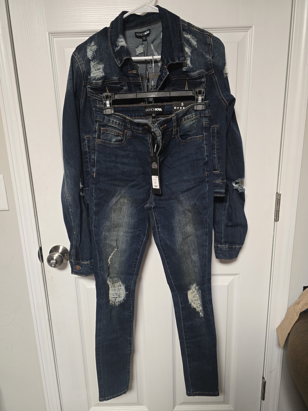Fashion Nova WOMEN Dark Indigo Distressed Skinny Jeans AND Jacket